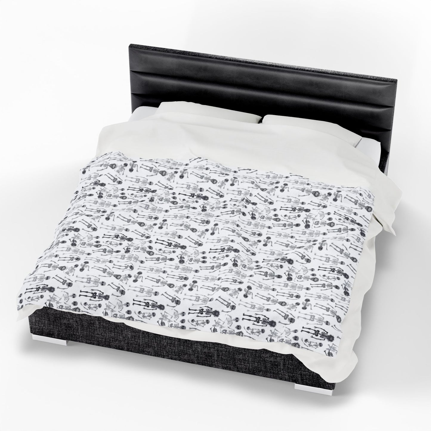 Halloween Skeleton Plush Blanket - Multiple Sizes (30"x40", 50"x60", 60"x80") Soft Throw for Fall Decor, Cozy Home Gift for Spooky Season, Kids Room Accent