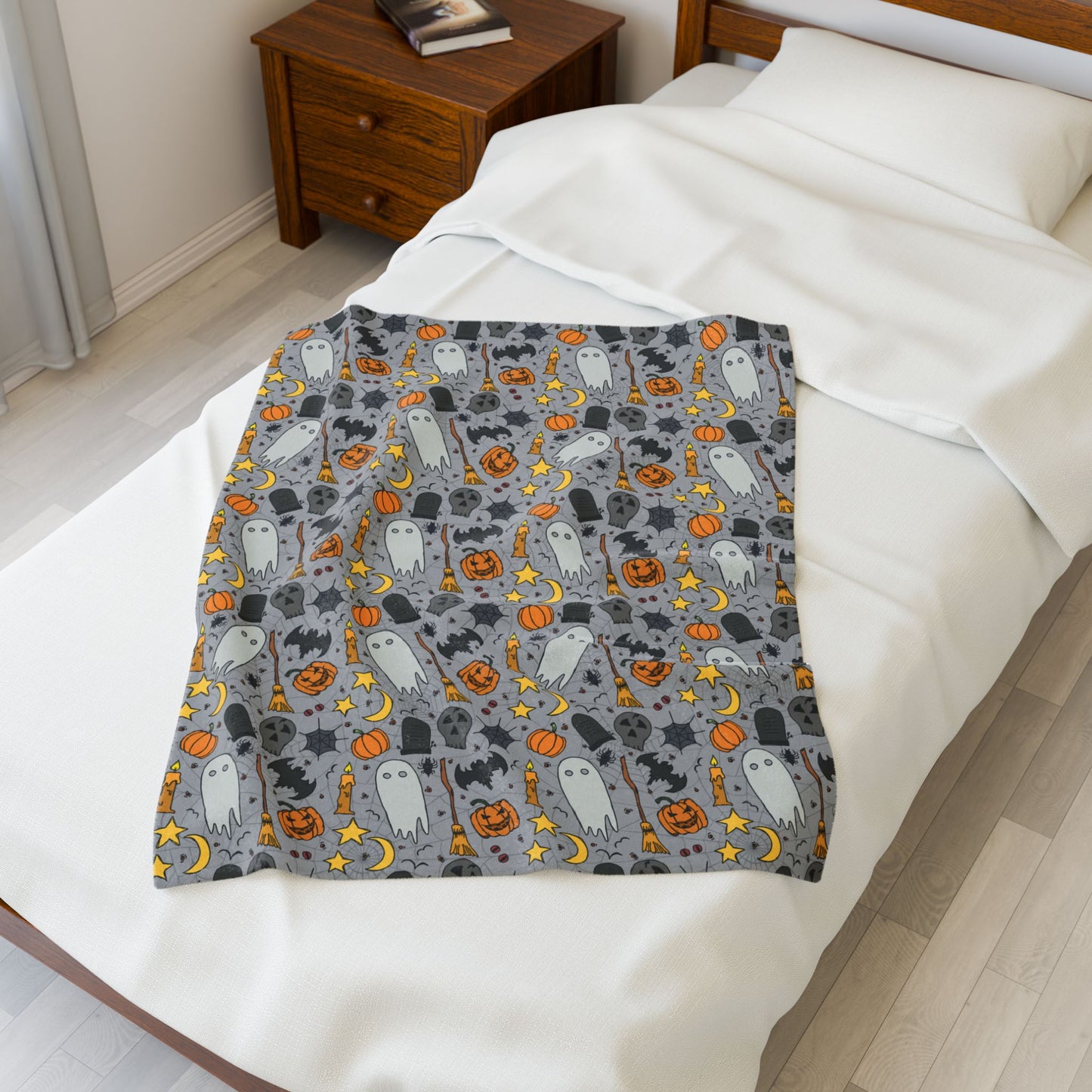 Halloween Fun Blanket - Multiple Sizes (30"x40", 50"x60", 60"x80") Spooky Ghosts Plush Blanket - Halloween Cozy Throw, Fall Decor, Kids Halloween Gift, Soft Blanket for Movie Nights, Cute Ghost Blanket