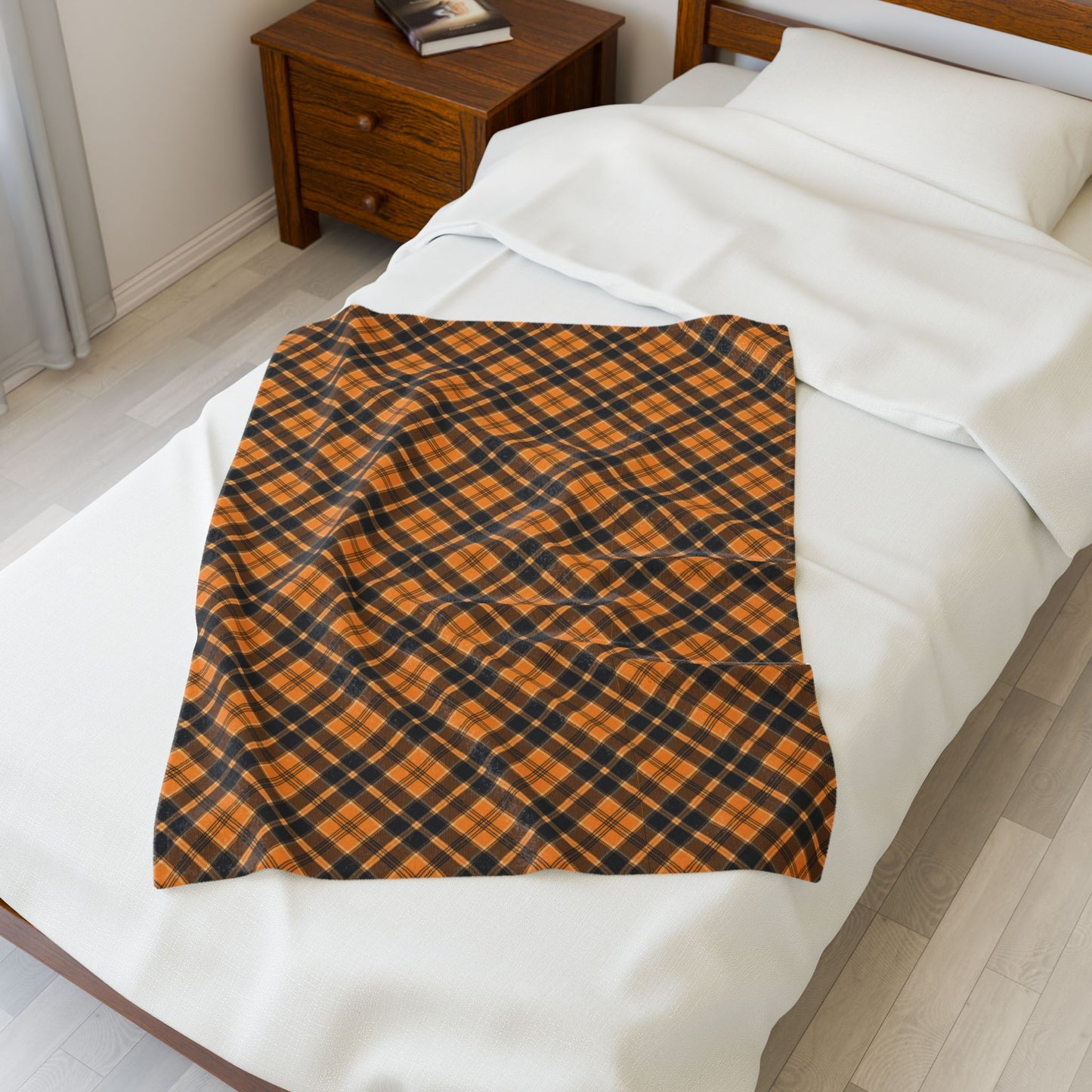 Halloween Plaid Velveteen Plush Blanket - Multiple Sizes (30"x40", 50"x60", 60"x80") Warm Throw for Fall Decor, Perfect Gift for Home, Halloween & Thanksgiving Throw Blanket