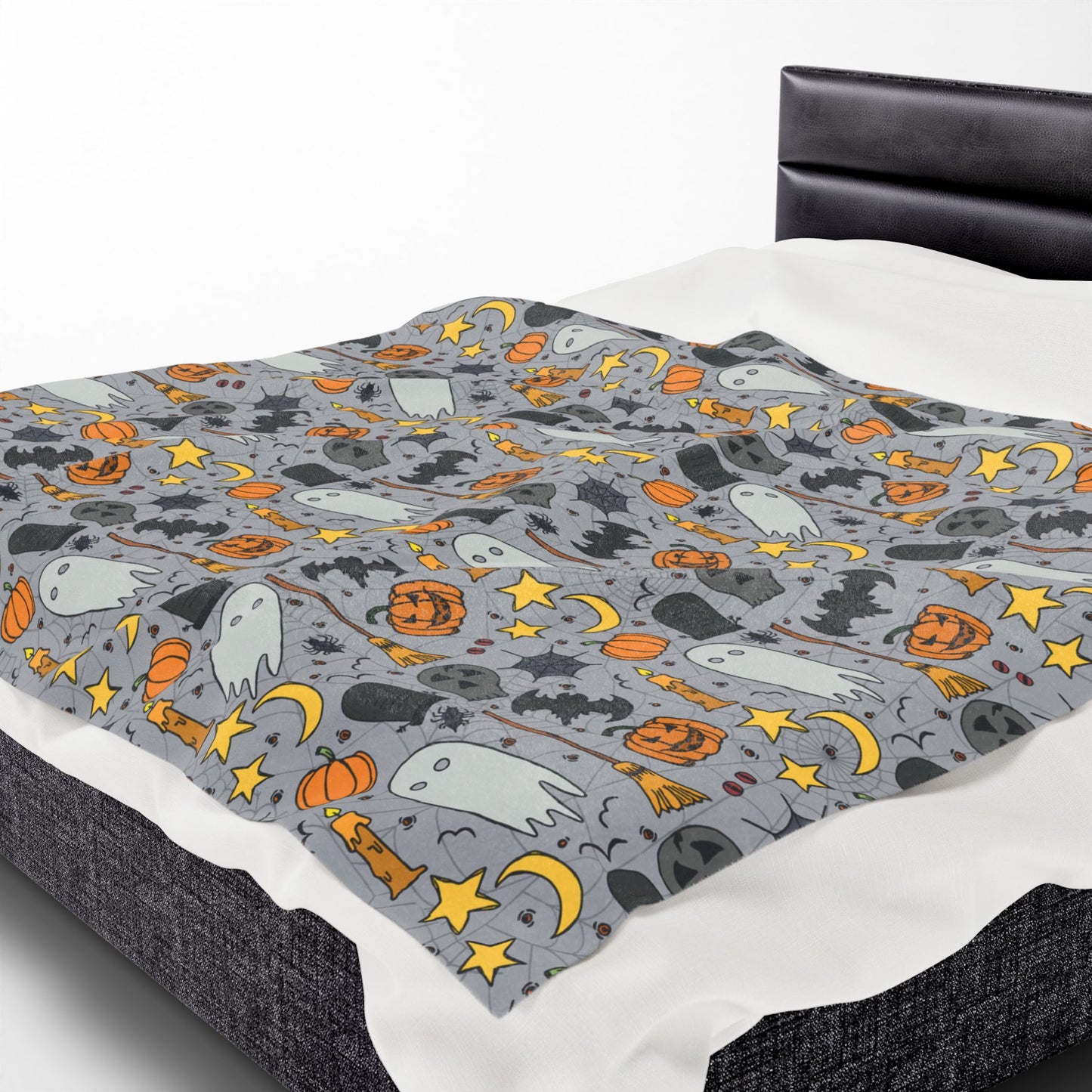 Halloween Fun Blanket - Multiple Sizes (30"x40", 50"x60", 60"x80") Spooky Ghosts Plush Blanket - Halloween Cozy Throw, Fall Decor, Kids Halloween Gift, Soft Blanket for Movie Nights, Cute Ghost Blanket